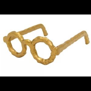 Eye glasses sculpture